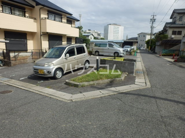 14/22 駐車場