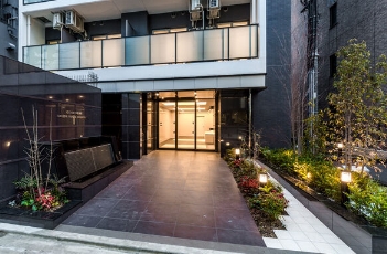 15/20 エントランス