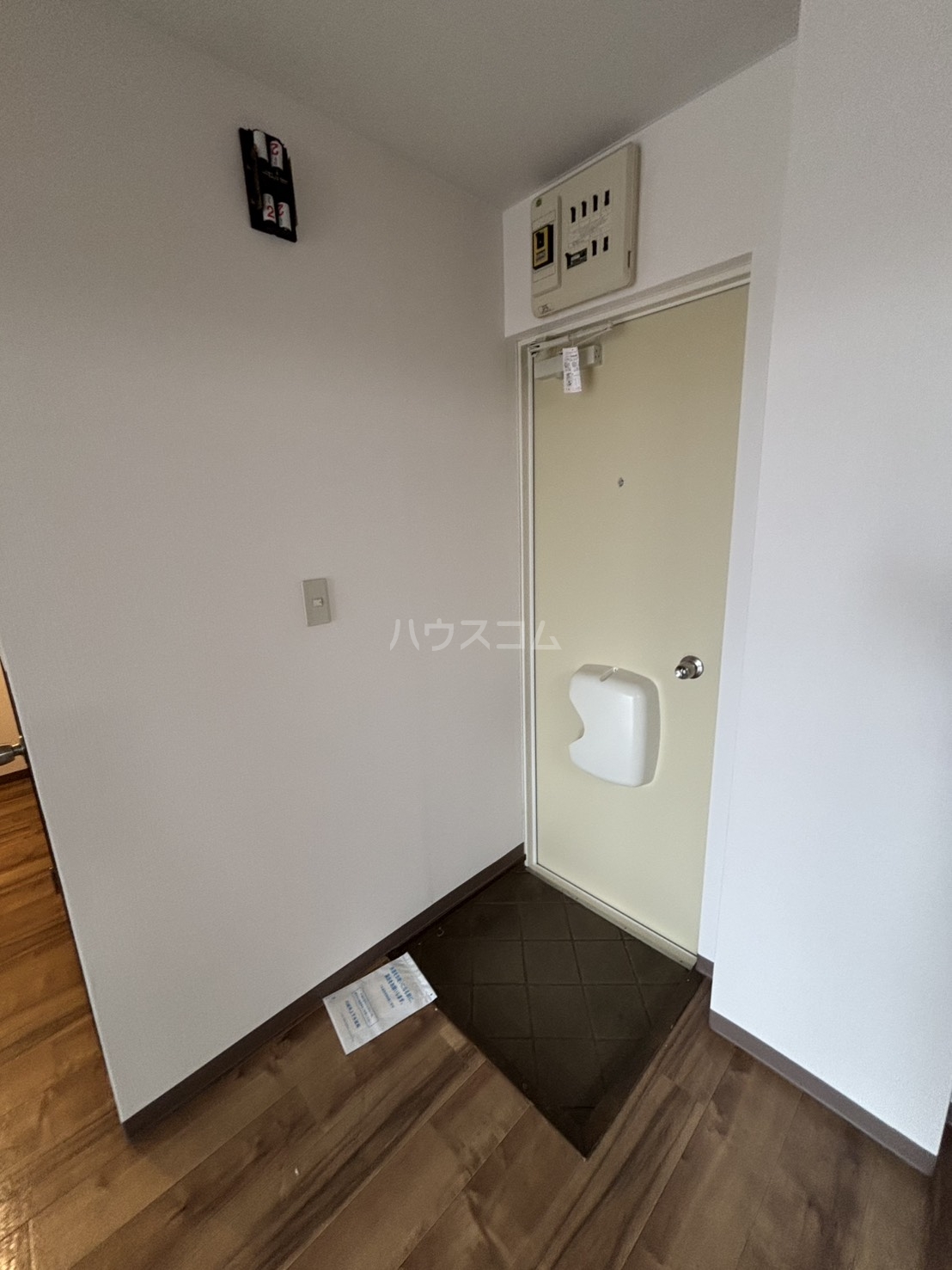 14/30 玄関