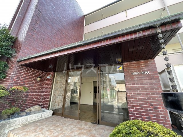 2/4 エントランス