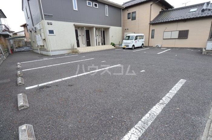 19/22 駐車場
