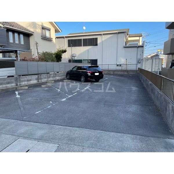 4/5 駐車場