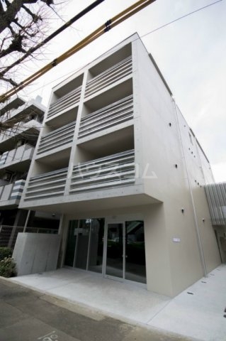 8/11 エントランス