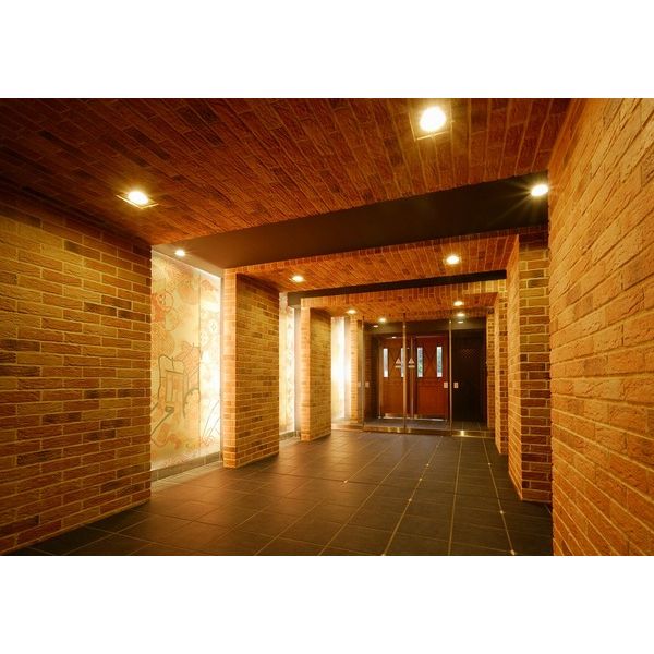 20/30 エントランス