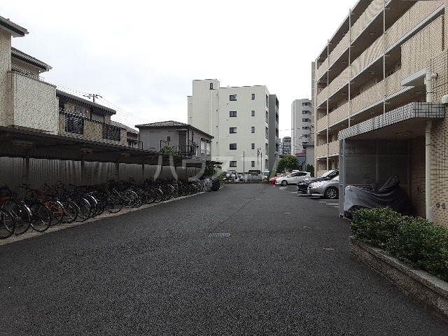 4/9 駐車場
