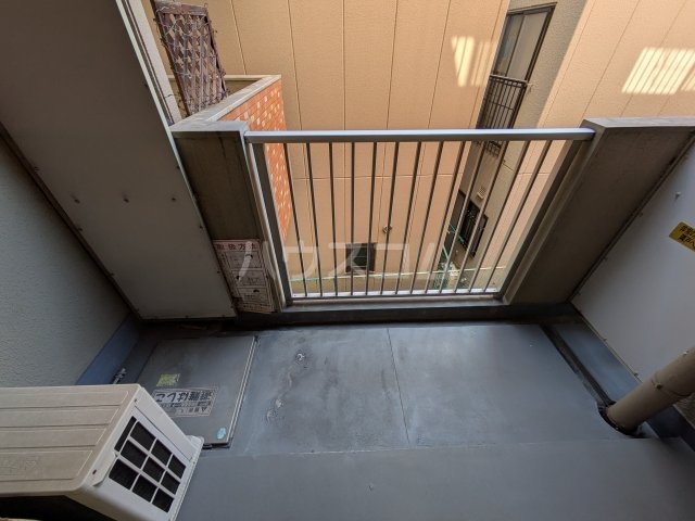 13/27 バルコニー
