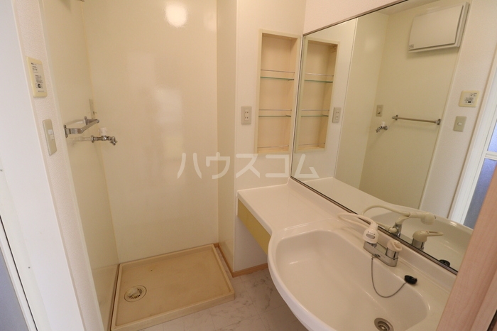 14/28 洗面