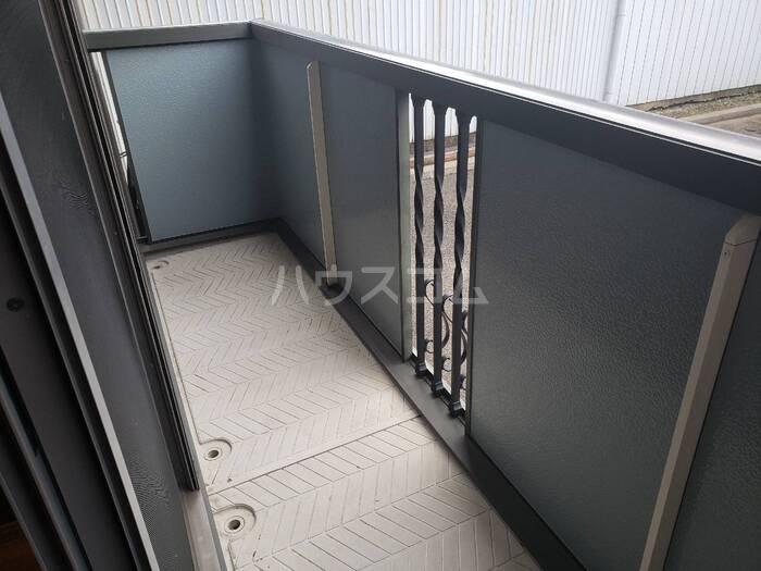 13/19 バルコニー