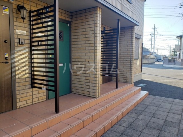 21/29 エントランス