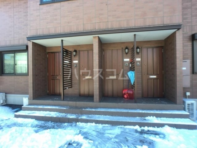 17/23 エントランス