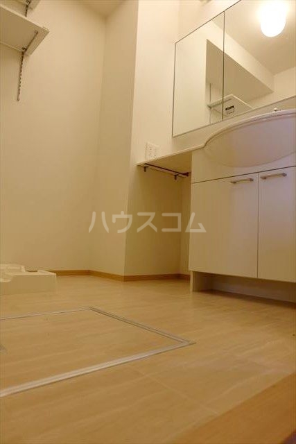14/28 洗面