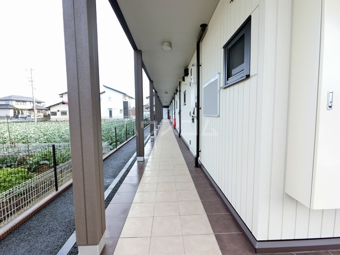 18/22 エントランス