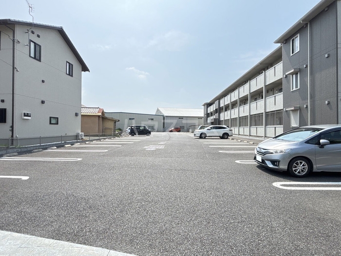 15/25 駐車場