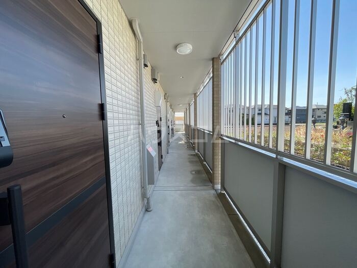 16/22 エントランス