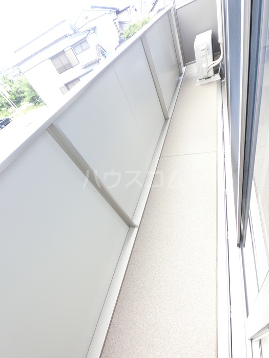 13/20 バルコニー