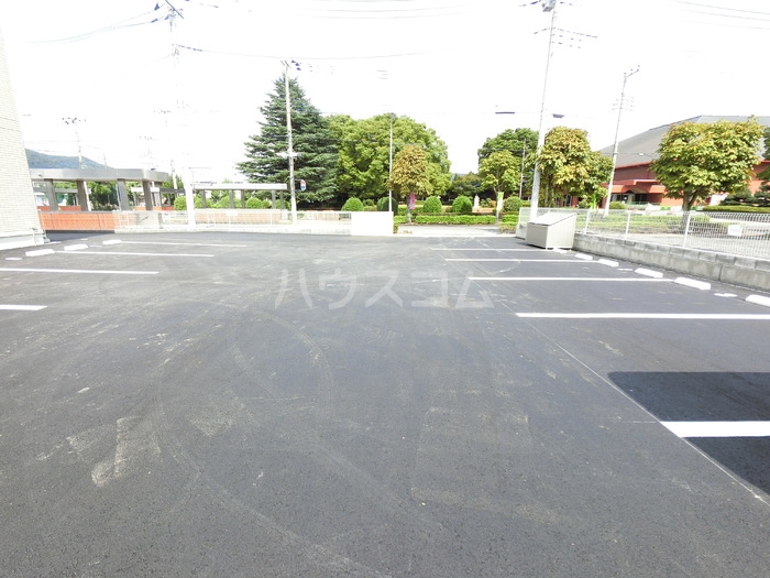 18/19 駐車場