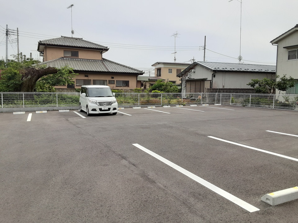 18/26 駐車場