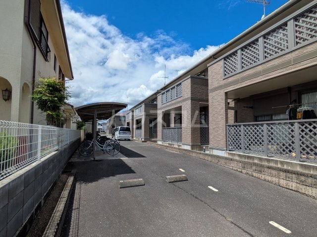 23/24 駐車場