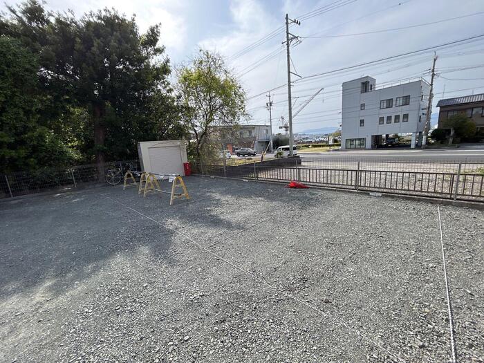 2/4 駐車場