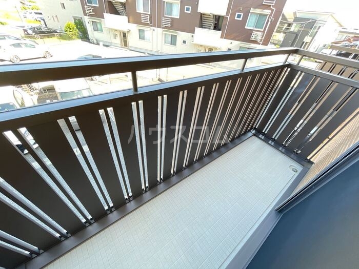 13/20 バルコニー