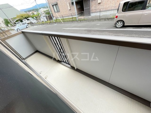 13/22 バルコニー