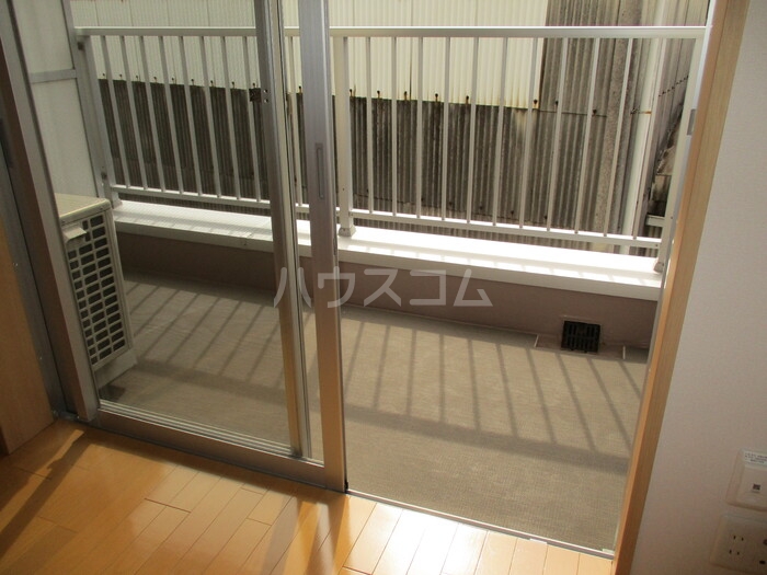 14/23 バルコニー