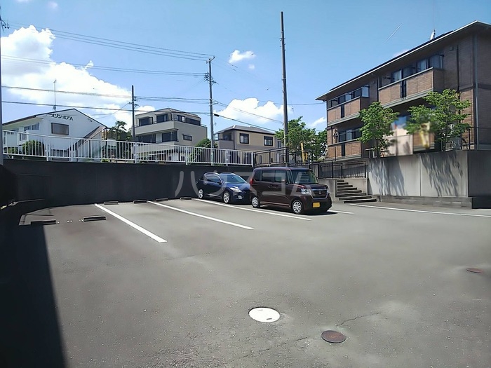 16/19 駐車場