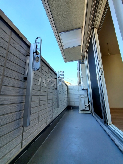 15/23 バルコニー