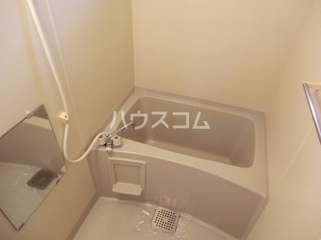 13/30 浴室
