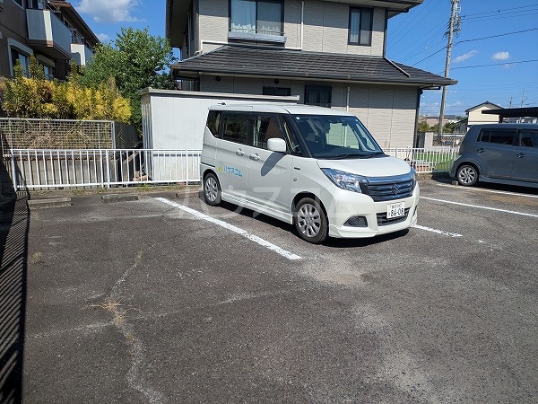 2/7 駐車場