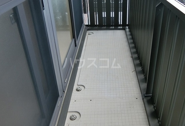 13/22 バルコニー