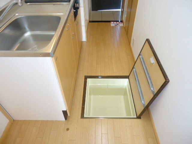 18/23 バルコニー