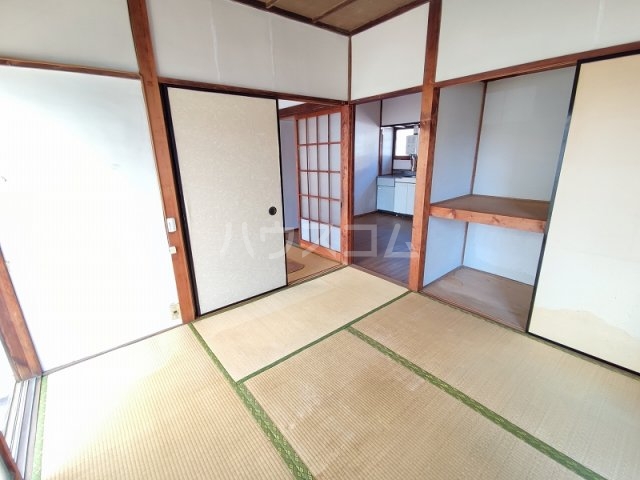寝室