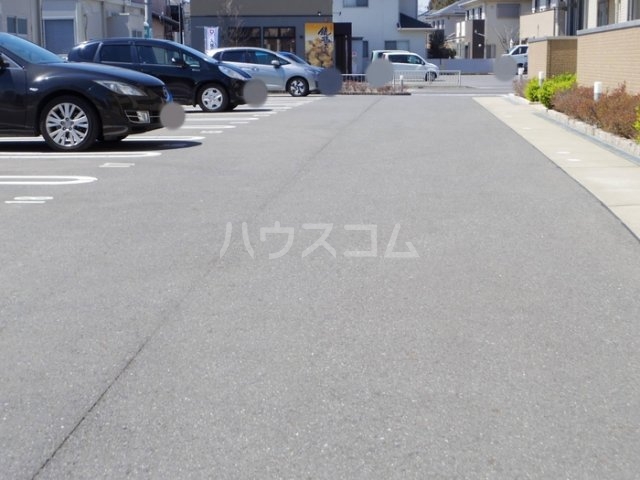 14/19 駐車場