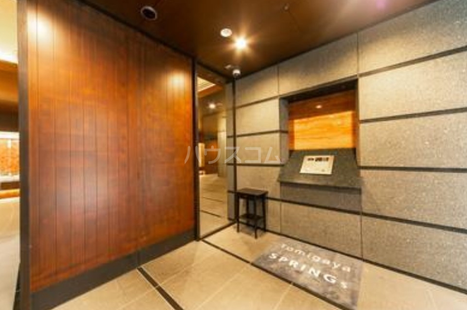 29/30 エントランス