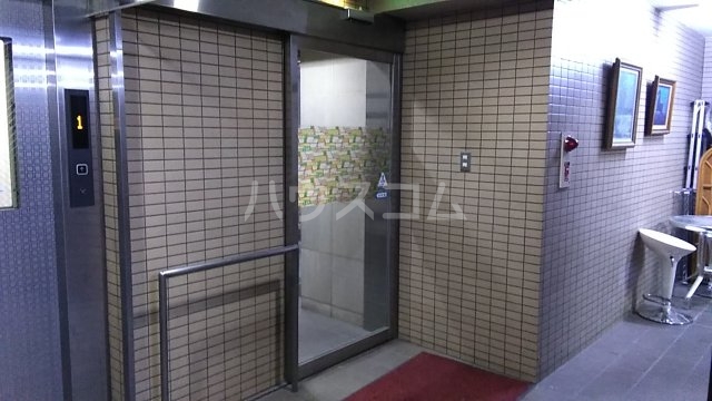 2/8 エントランス