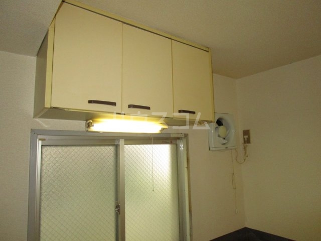 16/30 キッチン