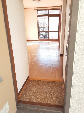 14/30 玄関