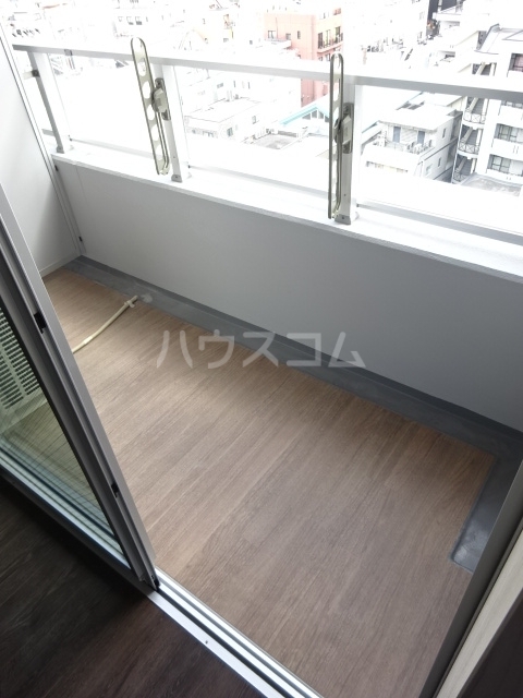 20/30 バルコニー