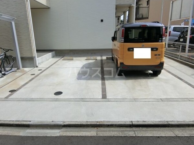 17/22 駐車場
