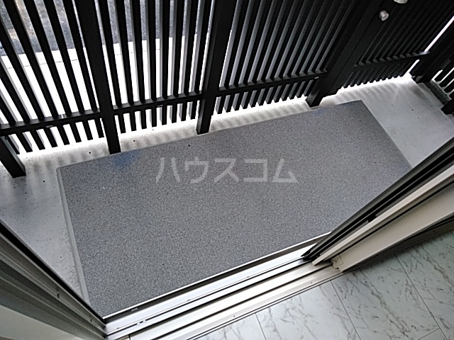 23/30 バルコニー