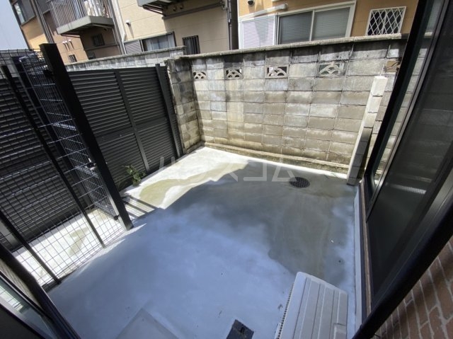 21/30 バルコニー