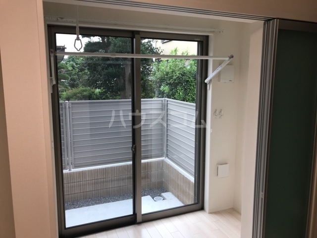 18/28 バルコニー