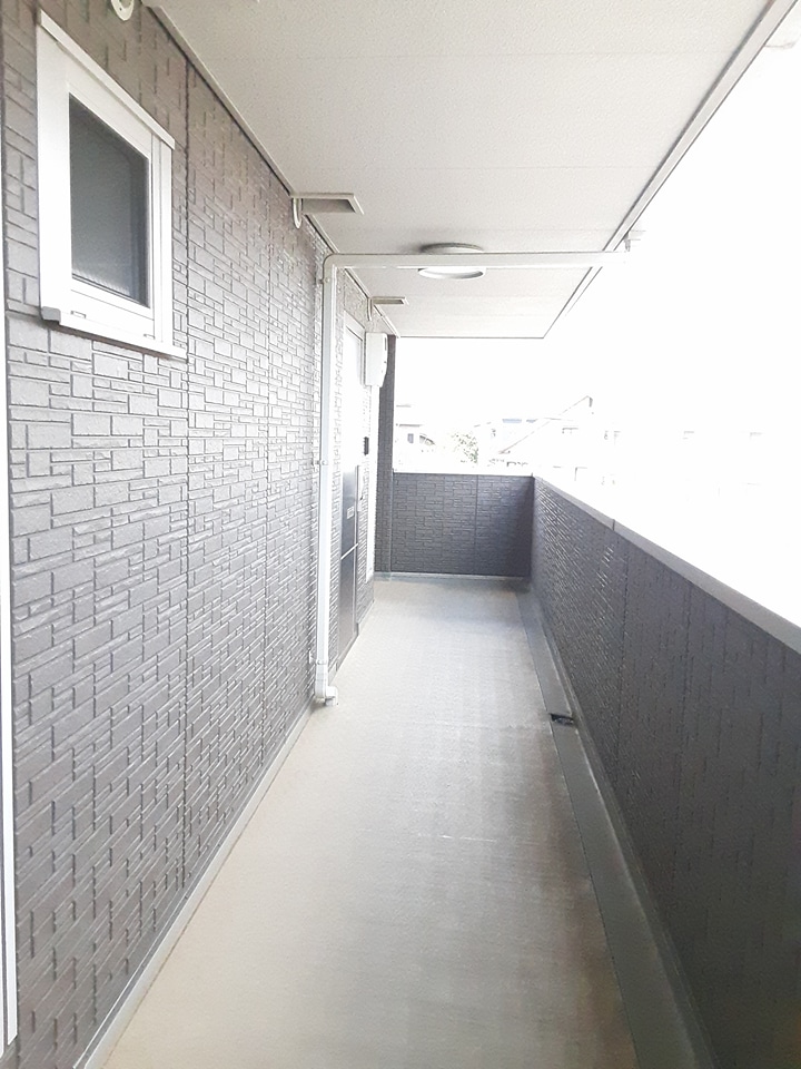 28/30 エントランス