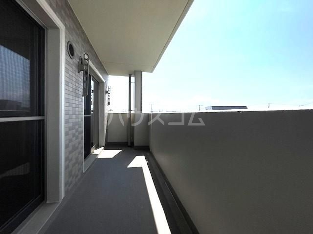 13/22 バルコニー