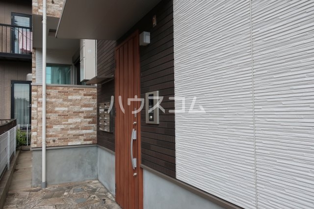 18/20 エントランス