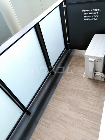 13/30 バルコニー