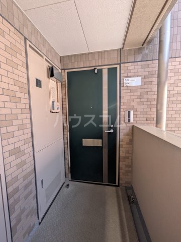 14/30 玄関