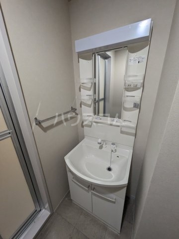 20/27 洗面