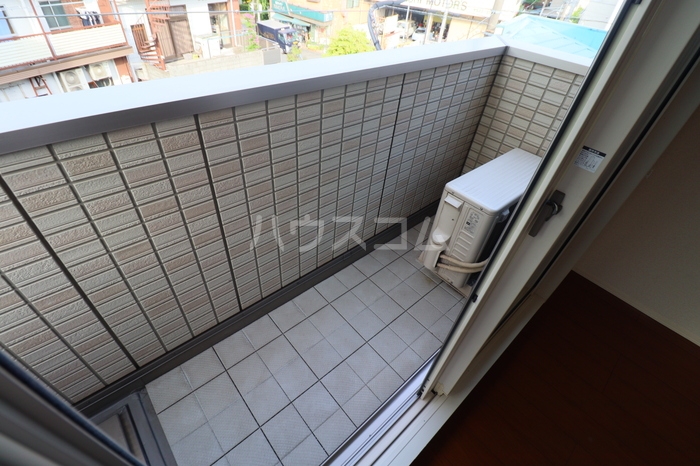 19/25 バルコニー